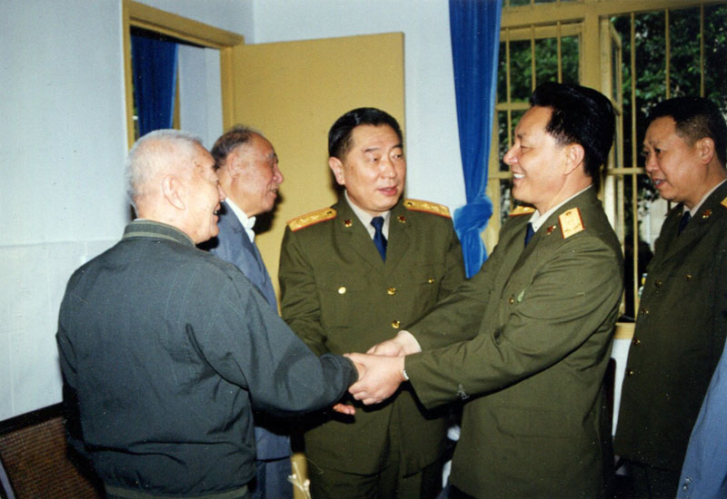 【尹明亮将军】老红军,开国少将,原福州军区副政委